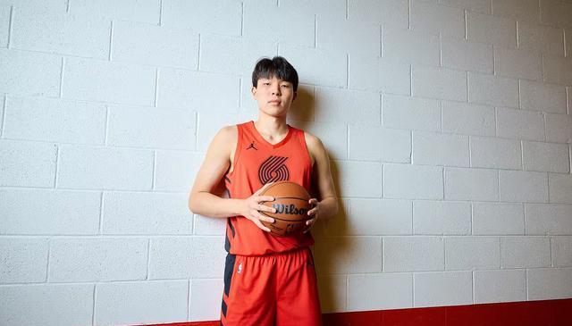 本赛季没有, 发布了吉祥, 场比赛