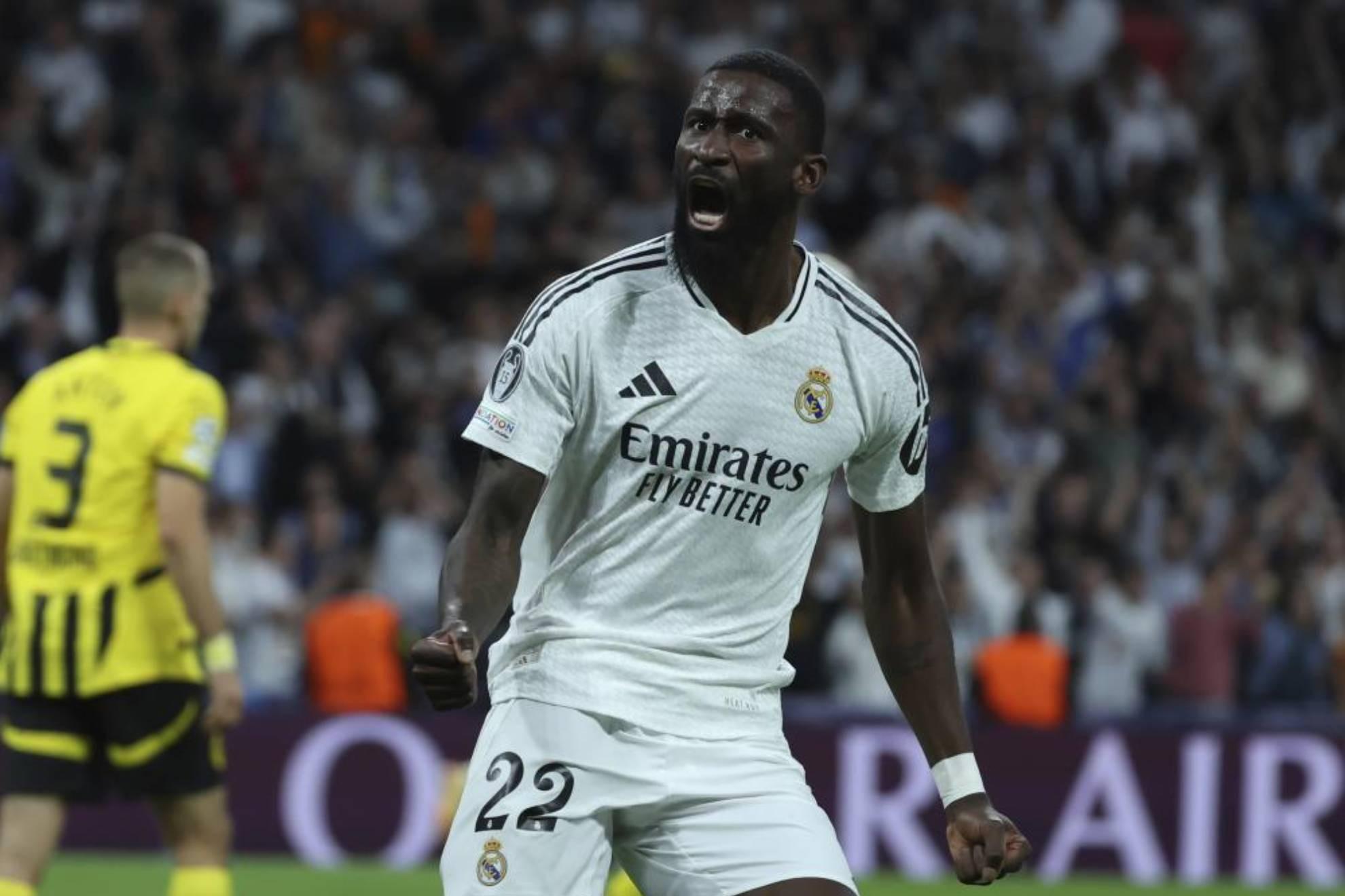 会在今天, 在场下也是